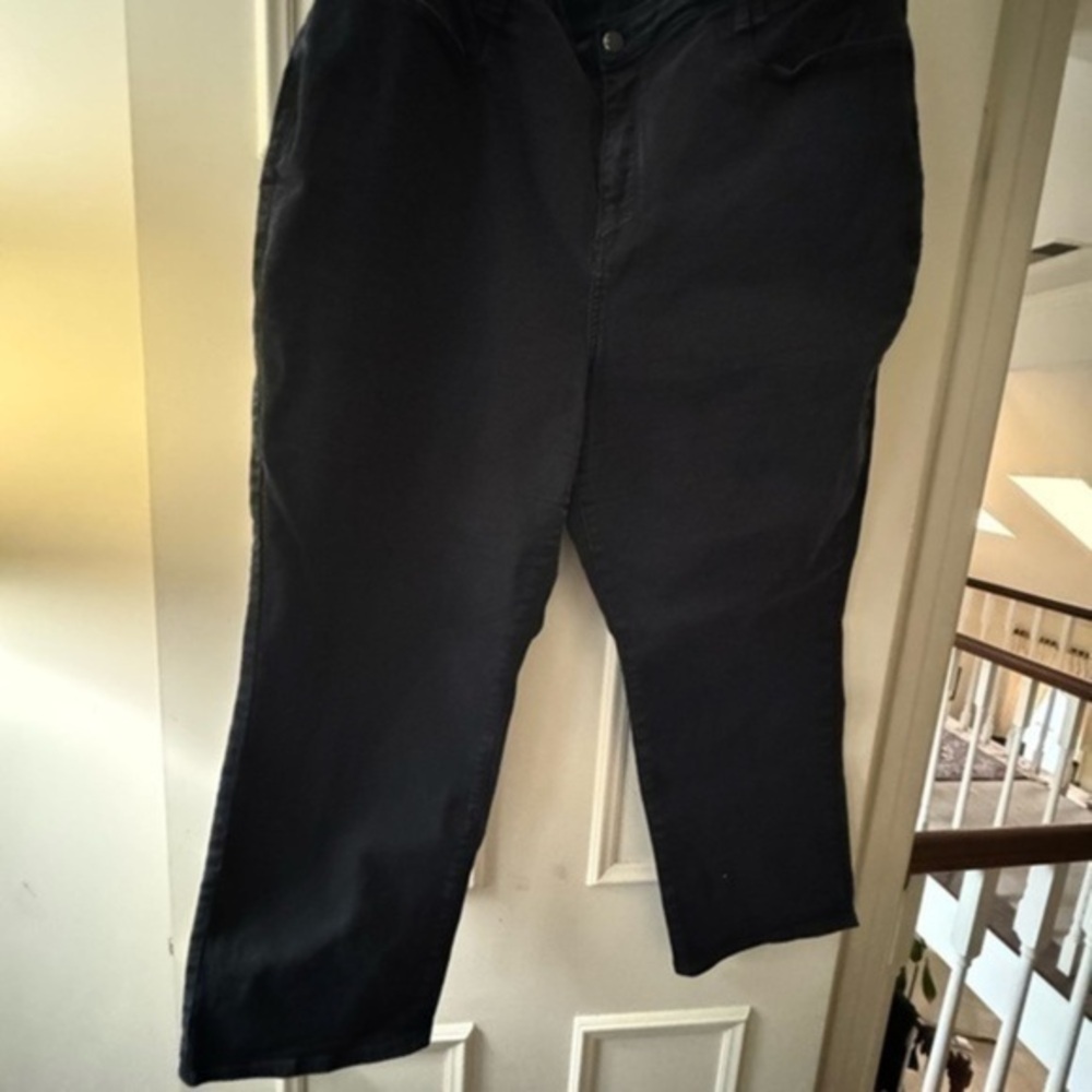 NYDJ Black Bailey Relaxed Jeans. Size 20w